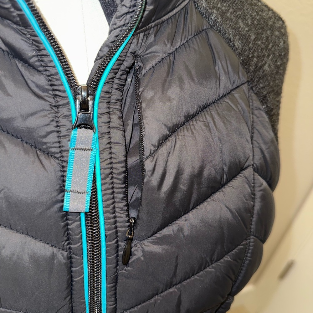 EXP Core Cold Weather Workout Jacket - image 6